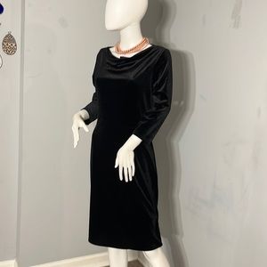 H&M Black Velvet Size Medium Dress